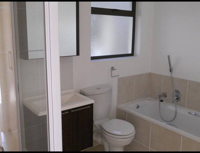 1 BEDROOM APARTMENT FOR SALE IN BRYANSTON